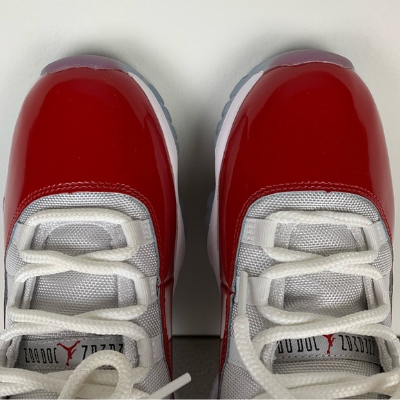 Nike Air Jordan 11 Cherry size 8.5 Men’s - Picture 6 of 16